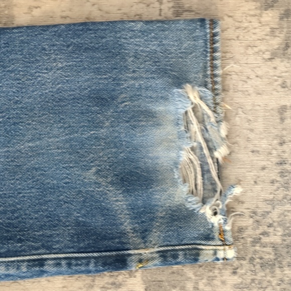 Levi's 501 Distressed Jeans - Picture 11 of 14